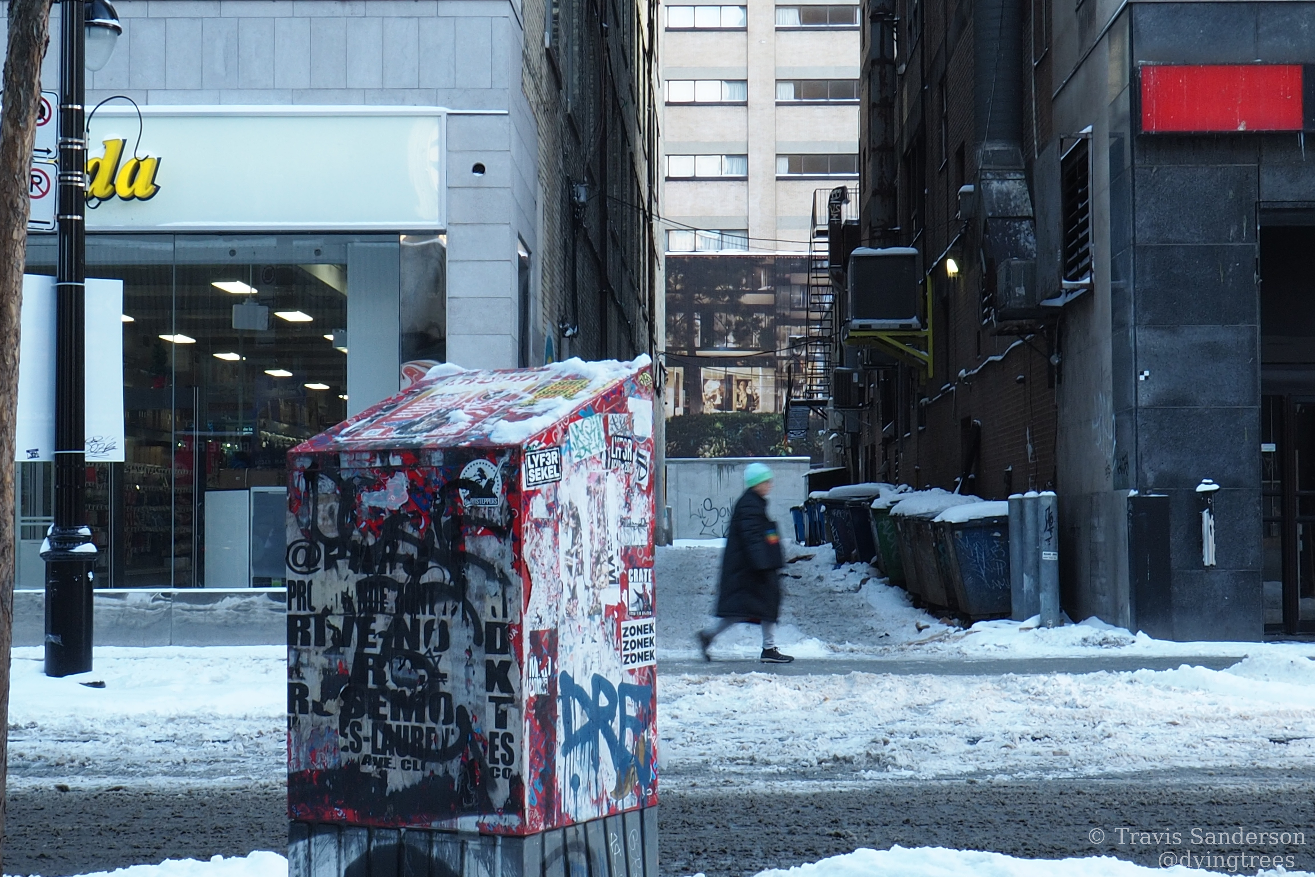 between the streets 24